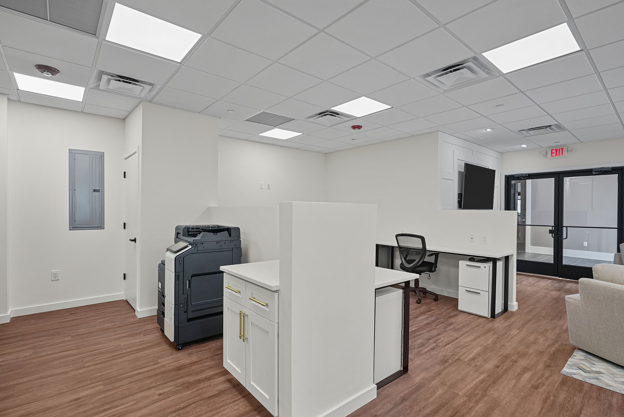 Illustrated Properties | Palm Beach Office project view 8