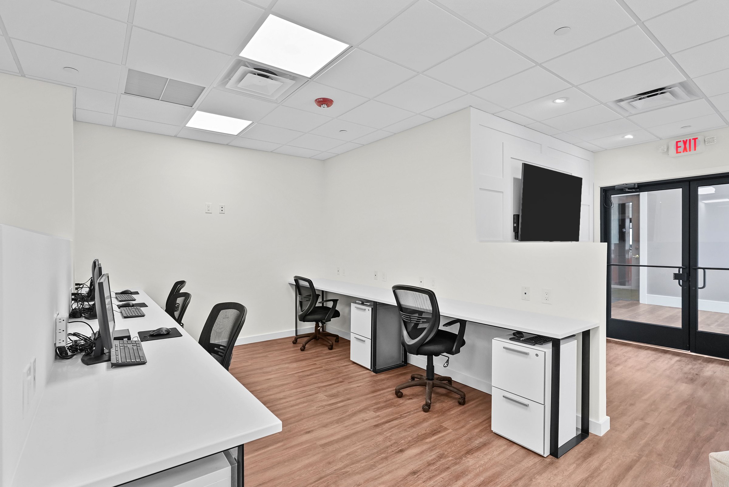 Illustrated Properties | Palm Beach Office project view 3